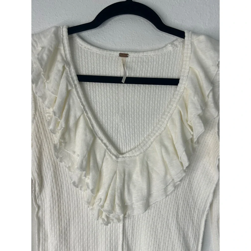 Free People Ruffle V-Neck Top Womens S Cream Pointelle Knit Peasant Boho Cottage